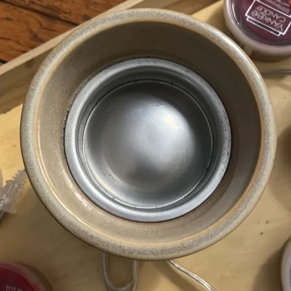 Yankee candle wax warmer with timer - Picture 5 of 7